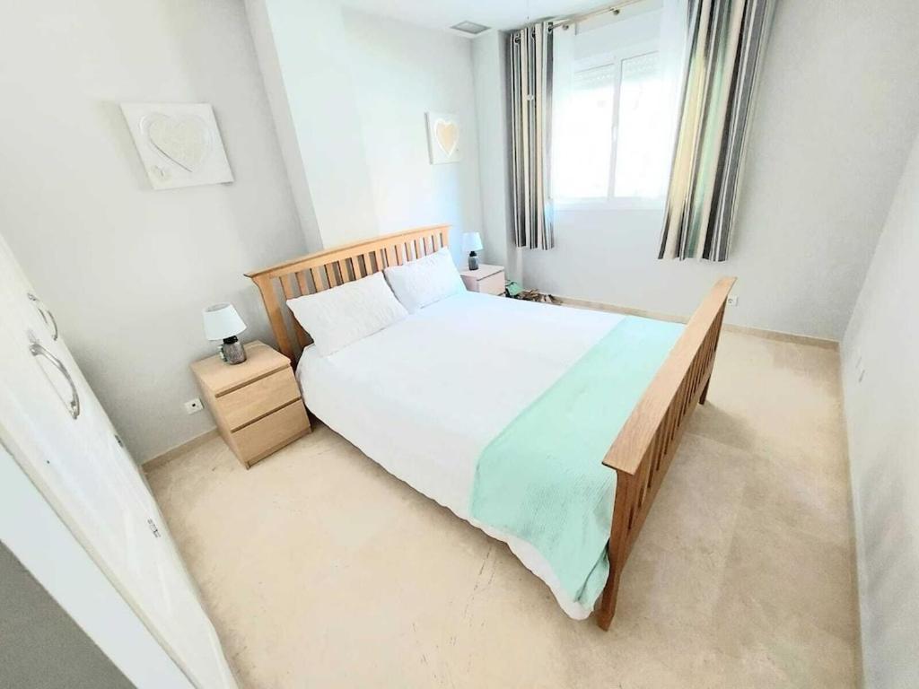 Duquesa Fairways, A Spacious Apartment With Fabulous Views And Facilities Manilva Exterior photo